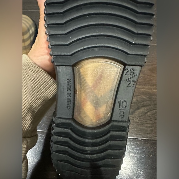 Toddler Burberry rain boots size 9/10 27/28 - Picture 5 of 5